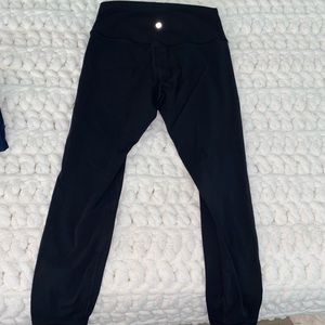 3 pairs of super comfy leggings! Stretchy and high waisted